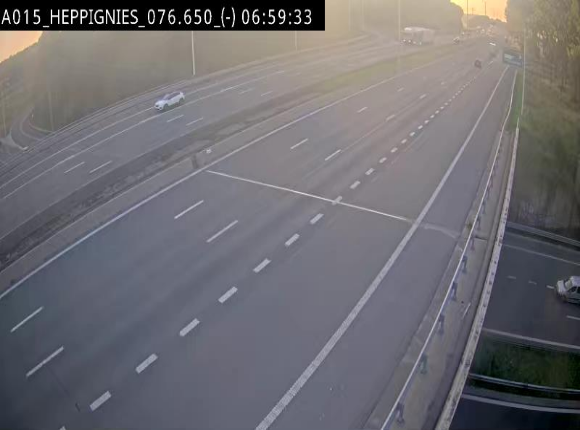 <h2>Webcam autoroute Belgique - Heppignies - E42 direction Namur - BK 76.4</h2>