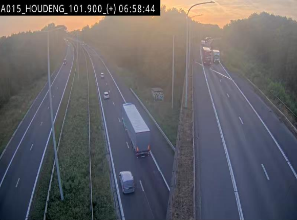 <h2>Webcam autoroute Belgique - Houdeng-Goegnies - Jonction E19/E42 direction Tournai/Mons - BK 101.85</h2>