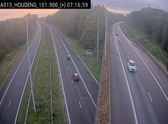 <h2>Webcam autoroute Belgique - Houdeng-Goegnies - Jonction E19/E42 direction Tournai/Mons - BK 101.85</h2>