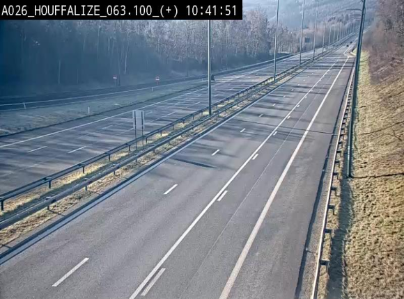 <h2>Webcam autoroute des Ardennes (E25/A26) à hauteur d'Houffalize. Vue orientée vers Baraque de Fraiture</h2>