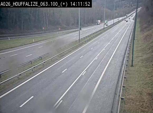<h2>Webcam autoroute des Ardennes (E25/A26) à hauteur d'Houffalize. Vue orientée vers Baraque de Fraiture</h2>