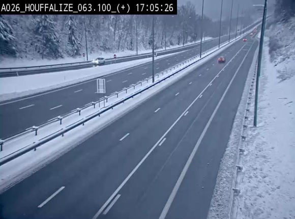 Webcam autoroute des Ardennes (E25/A26) à hauteur d'Houffalize. Vue orientée vers Baraque de Fraiture