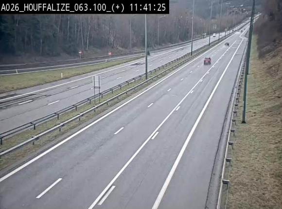 <h2>Webcam autoroute des Ardennes (E25/A26) à hauteur d'Houffalize. Vue orientée vers Baraque de Fraiture</h2>