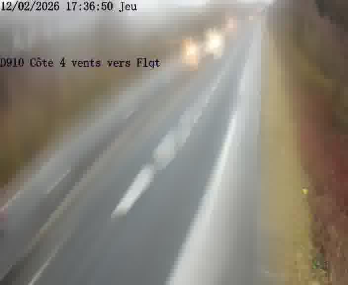 <h2>Webcam sur la D910 située dans la Côte des 4 vents. Vue orientée vers le haut de la côte, vers Faulquemont</h2>