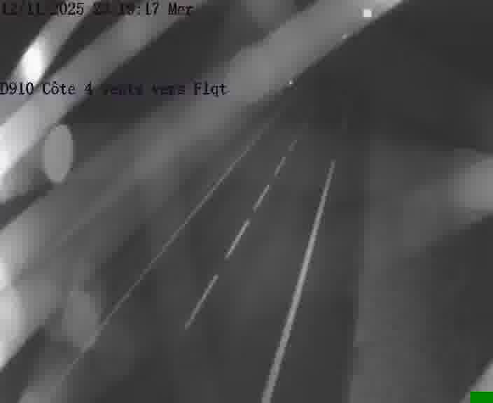 <h2>Webcam sur la D910 située dans la Côte des 4 vents. Vue orientée vers le haut de la côte, vers Faulquemont</h2>