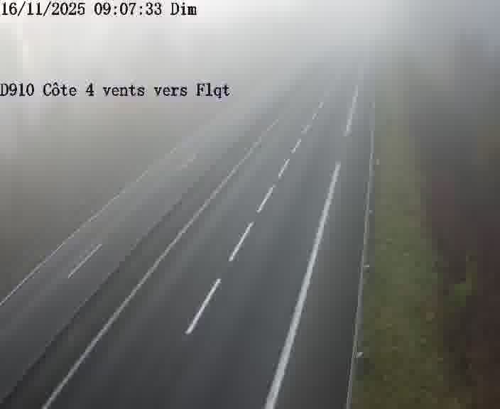<h2>Webcam sur la D910 située dans la Côte des 4 vents. Vue orientée vers le haut de la côte, vers Faulquemont</h2>