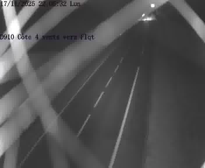 <h2>Webcam sur la D910 située dans la Côte des 4 vents. Vue orientée vers le haut de la côte, vers Faulquemont</h2>