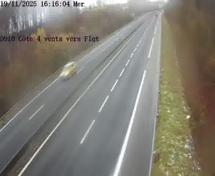 <h2>Webcam sur la D910 située dans la Côte des 4 vents. Vue orientée vers le haut de la côte, vers Faulquemont</h2>