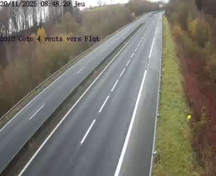 <h2>Webcam sur la D910 située dans la Côte des 4 vents. Vue orientée vers le haut de la côte, vers Faulquemont</h2>