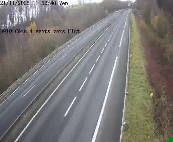 <h2>Webcam sur la D910 située dans la Côte des 4 vents. Vue orientée vers le haut de la côte, vers Faulquemont</h2>