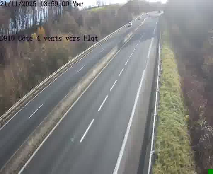 <h2>Webcam sur la D910 située dans la Côte des 4 vents. Vue orientée vers le haut de la côte, vers Faulquemont</h2>