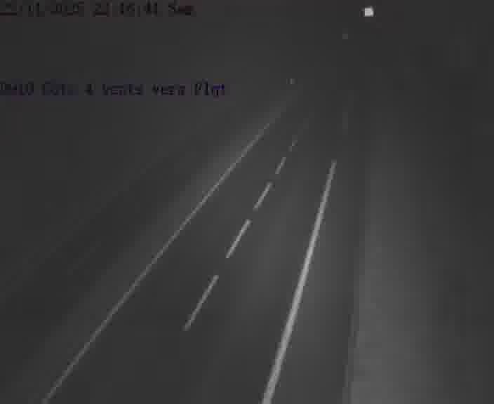 <h2>Webcam sur la D910 située dans la Côte des 4 vents. Vue orientée vers le haut de la côte, vers Faulquemont</h2>