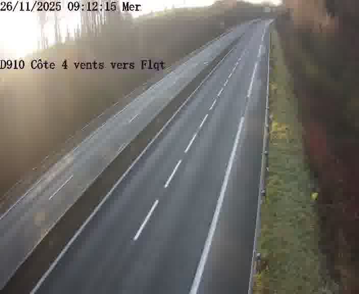 <h2>Webcam sur la D910 située dans la Côte des 4 vents. Vue orientée vers le haut de la côte, vers Faulquemont</h2>