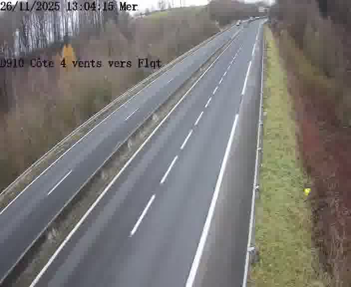 <h2>Webcam sur la D910 située dans la Côte des 4 vents. Vue orientée vers le haut de la côte, vers Faulquemont</h2>