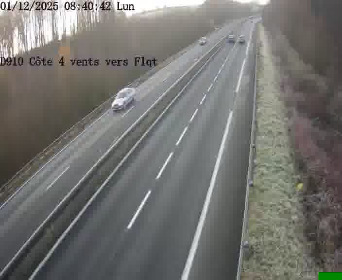 <h2>Webcam sur la D910 située dans la Côte des 4 vents. Vue orientée vers le haut de la côte, vers Faulquemont</h2>