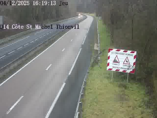 <h2>Webcam sur la D14, dans la côte Saint-Michel. Vue orientée vers Thionville</h2>