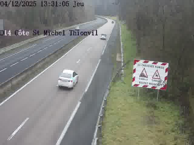 <h2>Webcam sur la D14, dans la côte Saint-Michel. Vue orientée vers Thionville</h2>