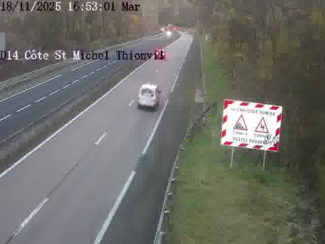 <h2>Webcam sur la D14, dans la côte Saint-Michel. Vue orientée vers Thionville</h2>