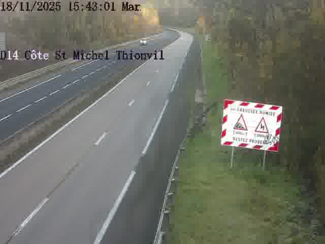 <h2>Webcam sur la D14, dans la côte Saint-Michel. Vue orientée vers Thionville</h2>