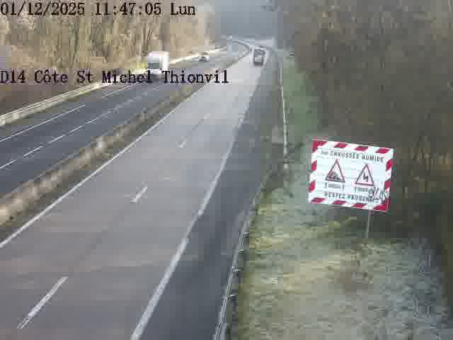 <h2>Webcam sur la D14, dans la côte Saint-Michel. Vue orientée vers Thionville</h2>
