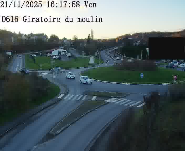 <h2>Webcams sur la D616, sur le contournement d'Audun-le-Tiche. Vue orientée vers le rond-point du Moulin, en provenance du Luxembourg</h2>