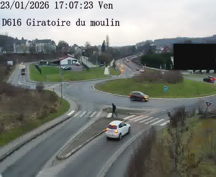 Webcams sur la D616, sur le contournement d'Audun-le-Tiche. Vue orientée vers le rond-point du Moulin, en provenance du Luxembourg
