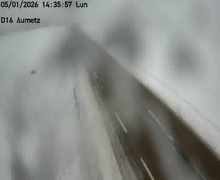 <h2>Webcam sur la D16 à Aumetz. Vue orientée vers A30</h2>