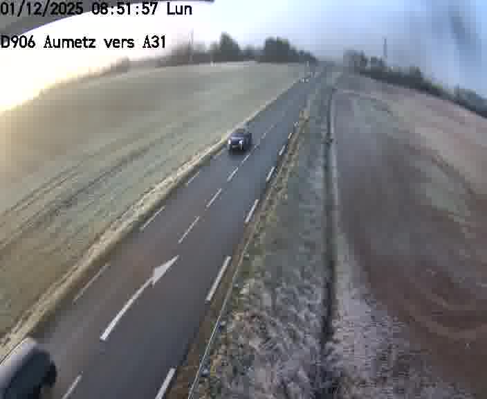 Webcam sur la D906 à Aumetz, juste après la fin de la D16. Vue orientée vers A30