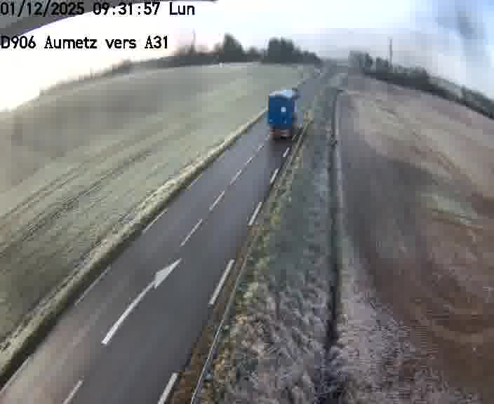 Webcam sur la D906 à Aumetz, juste après la fin de la D16. Vue orientée vers A30