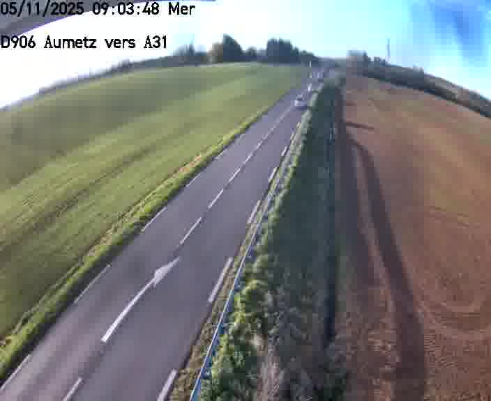 Webcam sur la D906 à Aumetz, juste après la fin de la D16. Vue orientée vers A30