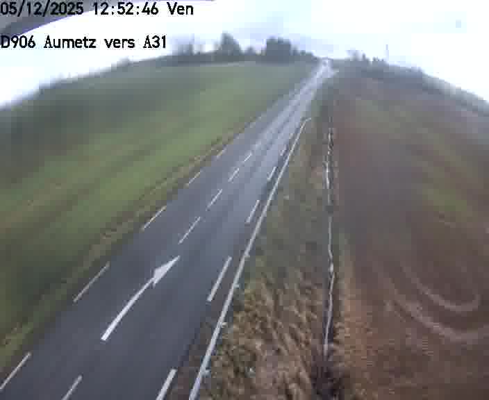 Webcam sur la D906 à Aumetz, juste après la fin de la D16. Vue orientée vers A30