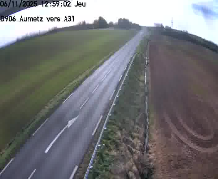 Webcam sur la D906 à Aumetz, juste après la fin de la D16. Vue orientée vers A30
