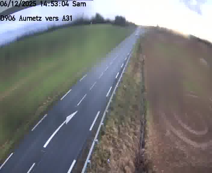 Webcam sur la D906 à Aumetz, juste après la fin de la D16. Vue orientée vers A30