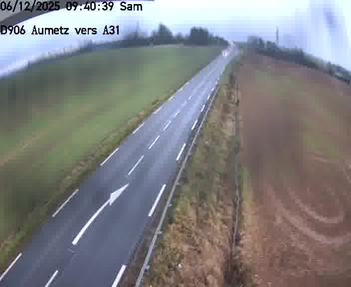 Webcam sur la D906 à Aumetz, juste après la fin de la D16. Vue orientée vers A30