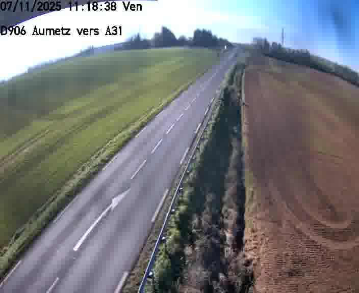 Webcam sur la D906 à Aumetz, juste après la fin de la D16. Vue orientée vers A30