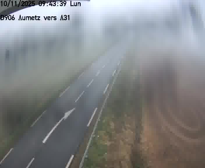 Webcam sur la D906 à Aumetz, juste après la fin de la D16. Vue orientée vers A30