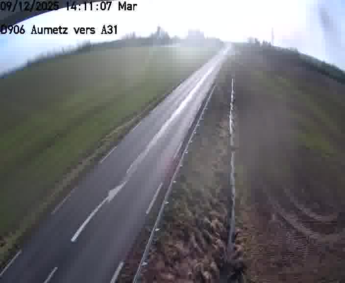 Webcam sur la D906 à Aumetz, juste après la fin de la D16. Vue orientée vers A30