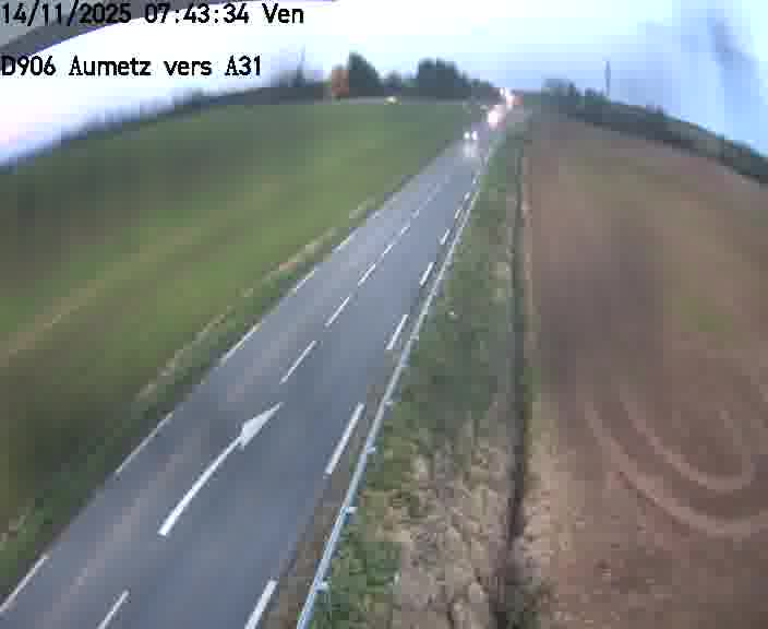Webcam sur la D906 à Aumetz, juste après la fin de la D16. Vue orientée vers A30