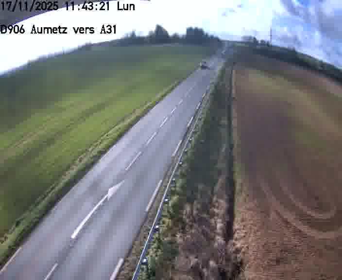 Webcam sur la D906 à Aumetz, juste après la fin de la D16. Vue orientée vers A30