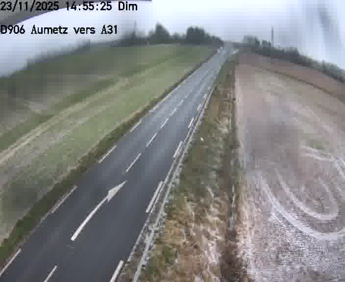 <h2>Webcam sur la D906 à Aumetz, juste après la fin de la D16. Vue orientée vers A30</h2>