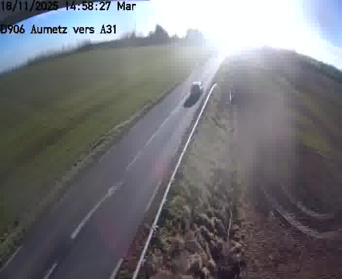 Webcam sur la D906 à Aumetz, juste après la fin de la D16. Vue orientée vers A30