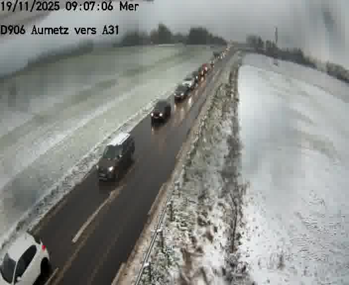 Webcam sur la D906 à Aumetz, juste après la fin de la D16. Vue orientée vers A30
