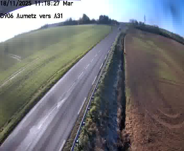 Webcam sur la D906 à Aumetz, juste après la fin de la D16. Vue orientée vers A30