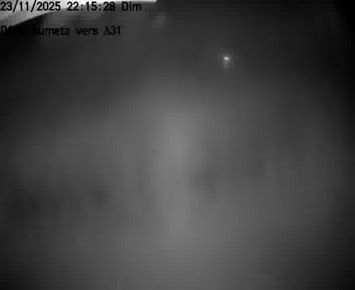 Webcam sur la D906 à Aumetz, juste après la fin de la D16. Vue orientée vers A30