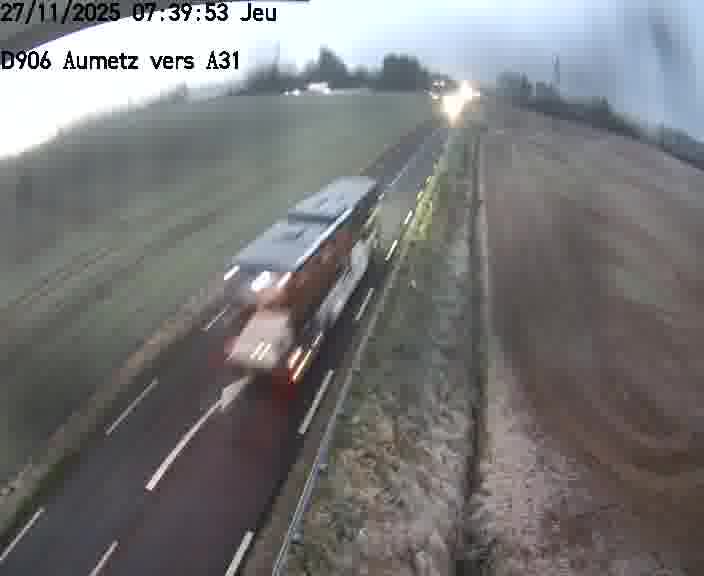 Webcam sur la D906 à Aumetz, juste après la fin de la D16. Vue orientée vers A30