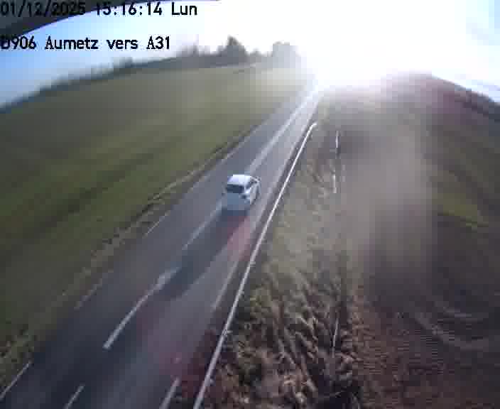 Webcam sur la D906 à Aumetz, juste après la fin de la D16. Vue orientée vers A30