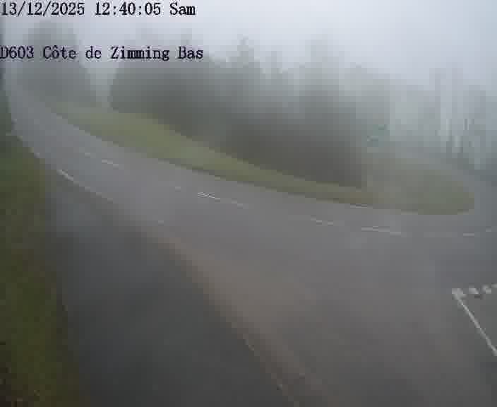 <h2>Webcam sur la D603 située dans la Côté de Zimming-bas, dans le virage en demi-tour, à la jonction avec la D74</h2>