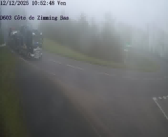 <h2>Webcam sur la D603 située dans la Côté de Zimming-bas, dans le virage en demi-tour, à la jonction avec la D74</h2>