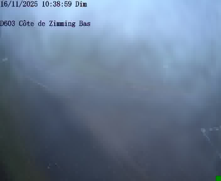 <h2>Webcam sur la D603 située dans la Côté de Zimming-bas, dans le virage en demi-tour, à la jonction avec la D74</h2>
