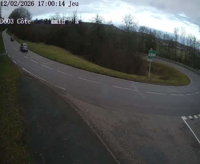 Webcam sur la D603 située dans la Côté de Zimming-bas, dans le virage en demi-tour, à la jonction avec la D74